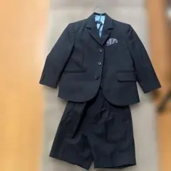 黒ストライプスーツ 100cm ネクタイ付き