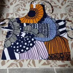 2026年最新】marimekko エプロン・三角巾の人気アイテム - メルカリ