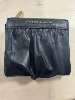 Charles&KEITH チャールズアンドキース 2つ折り財布