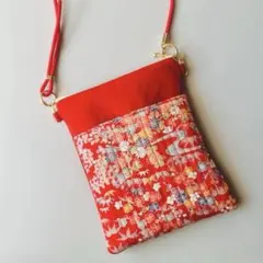 ꕤアンティーク帯＆着物リメイク | 1点限り ショルダーバッグ キルティング花柄