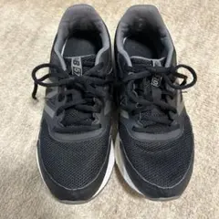 New Balance 530 23センチ