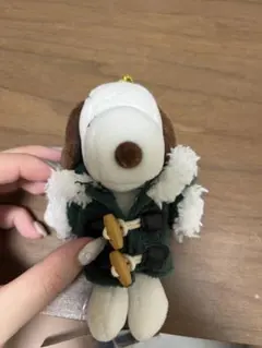 スヌーピー マスコット コート着用