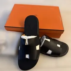 新品　HERMES サンダル イズミール ブラック 44のサムネイル