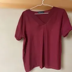 【しまむら】MICHIKO LONDON 半袖 Vネック ブラウス ボルドー色のサムネイル