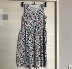 H&M 花柄　ノースリーブワンピース 130〜140センチ