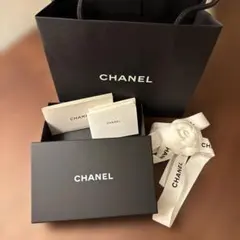 CHANEL 紙袋　箱　カメリアリボンのサムネイル