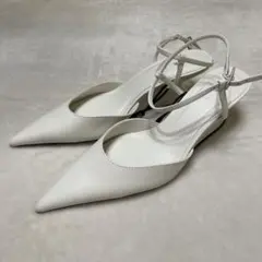 新品　ZARA ホワイト　ポインテッドトゥパンプス 37