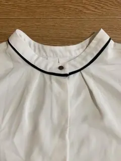 スーツカンパニー　ブラウス　ホワイト