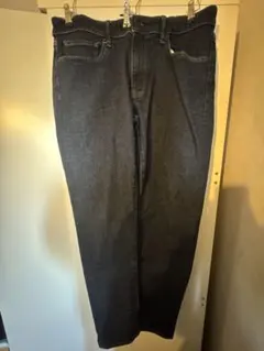 ダークブルー ストレートジーンズ