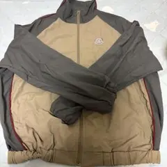 グレー ナイロンジャケット