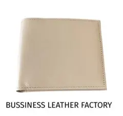 【新品未使用】ビジネスレザーファクトリー⭐️二つ折り財布　サンドベージュ　牛革❣️