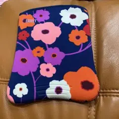 【BUILT】タブレットケース 花柄 ネオプレン素材 iPadケース