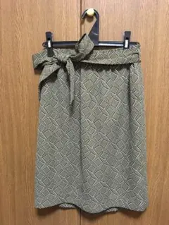 23区 カーキスカート