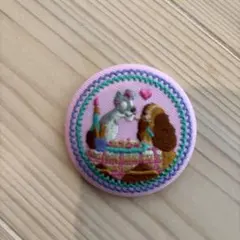 ディズニー刺繍缶ビスケットパッジ　わんわん物語