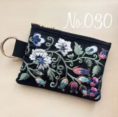 No.030 インド刺繍リボン フェイクレザーミニポーチ
