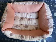 ペット用ベッド クマ柄 ピンクのサムネイル