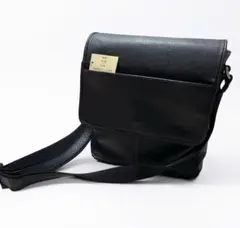 Item thumbnail for item 165ac5fc-14d0-40ce-a690-27a15c5daa8a