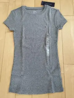 TOMMY HILFIGER グレー 半袖TシャツS　タグ付き未使用品