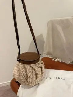 MARY AL TERNA ショルダーバッグ ベージュ