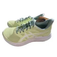 ホワイト スニーカー