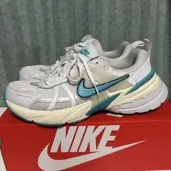 ナイキ V2K ランニングシューズ スニーカー 27.5　NIKE