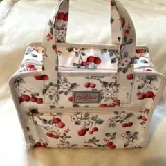 Cath Kidston チェリー柄 ハンドバッグ