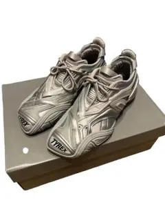 2026年最新】balenciaga tyrex 42の人気アイテム - メルカリ