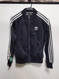 adidas レディースジャンパー