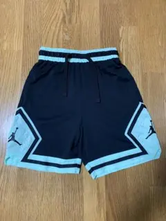 Item thumbnail for item 158d71f4-5eb9-4fce-905a-c7cd62544ef5