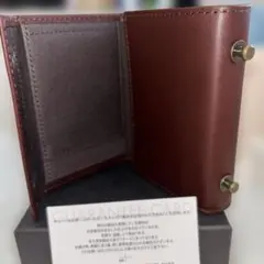 ボルドー エムピウ ミッレフォッリエ2 P25 折り財布 - メルカリ