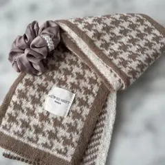 くすみピンクシュシュ付き✨千鳥格子ストールセット軽量柔らか／ワンポイントタグ入り