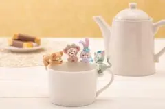 ダッフィーたちのかくれんぼ フチ子 フィギュア 2種類のサムネイル