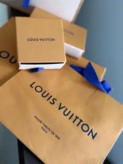 LOUIS VUITTON ボックス、ショッパーセット 5点