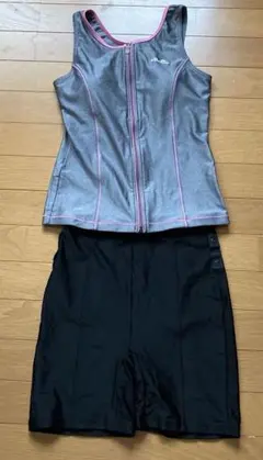 フィットネスellesse セパレート水着 M〜Lサイズのサムネイル
