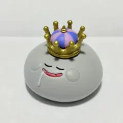 【早いもの勝ち！値下げ交渉あり！】ドラゴンクエストフィギュア　すやすやメタキン