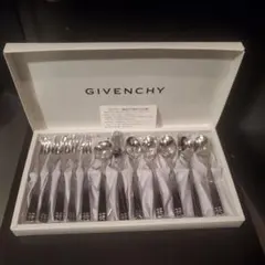【新品 未使用品】GIVENCHY ティータイム12PCSセットのサムネイル