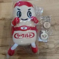 ヤクルト優勝記念シール＆ヤクルトマンぬいぐるみセット Yakult - ヤクルトマン ぬいぐるみ 大小セットの通販 by
