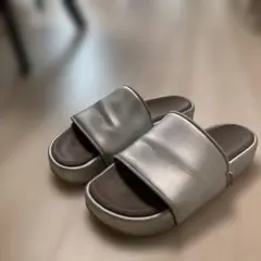 Y-3 シルバー サンダル