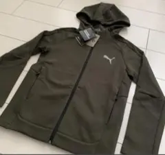 新品￥6,460プーマ★EVOSTRIPE ジュニアフーディージャケット150