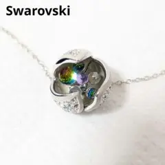 大ぶり　Swarovski　ネックレス　花　グリーン　カラフル　シルバー