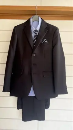 160サイズ ブラックスーツ ネクタイ付き