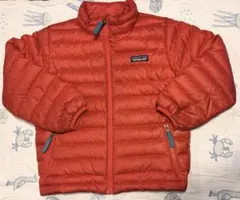 パタゴニア　赤のダウンジャケット 110〜