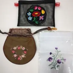 値下げしました!刺繍ポーチセット（花柄）