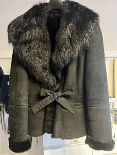 マックスマーラ　サイズ38 ムートンコート