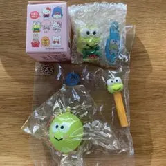 サンリオキャラクター　けろけろけろっぴグッズ シークレットピンズ　PEZ ガチャ