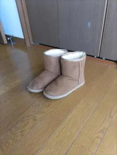 ブラウン ムートンブーツのサムネイル