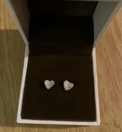 ハート型スタッドピアス