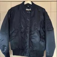 UNIQLO ブラック MA-1ジャケット