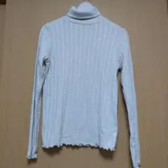 アイボリー リブ編みラメ入 タートルネック セーターL