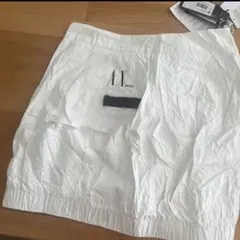 A|X Armani Exchange ホワイト フレアスカート　w60のサムネイル